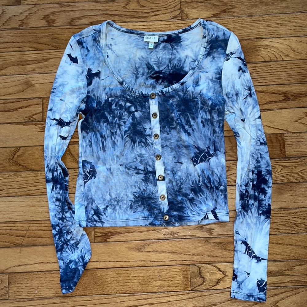 Blue/white tie dye